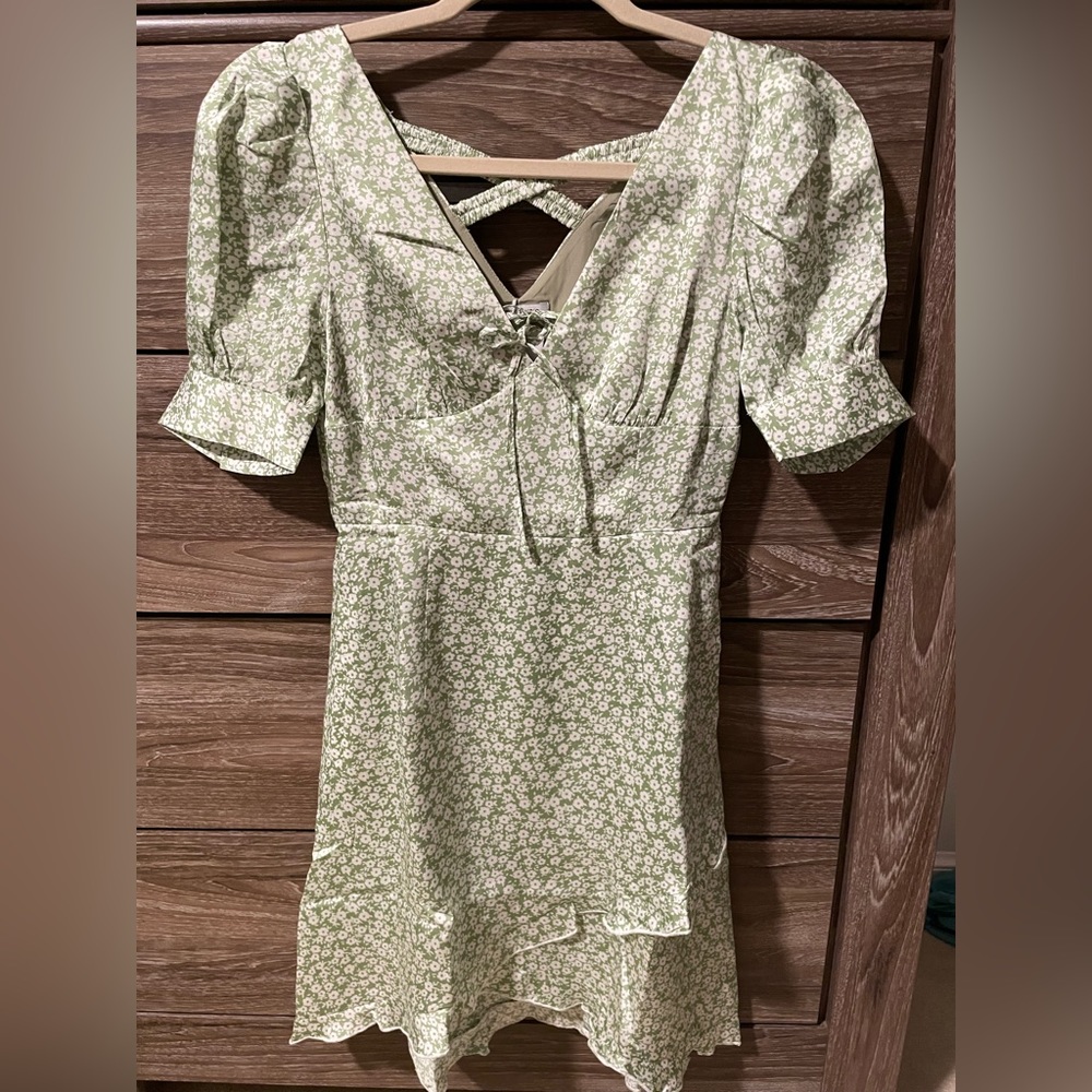 Petite Studio floral dress